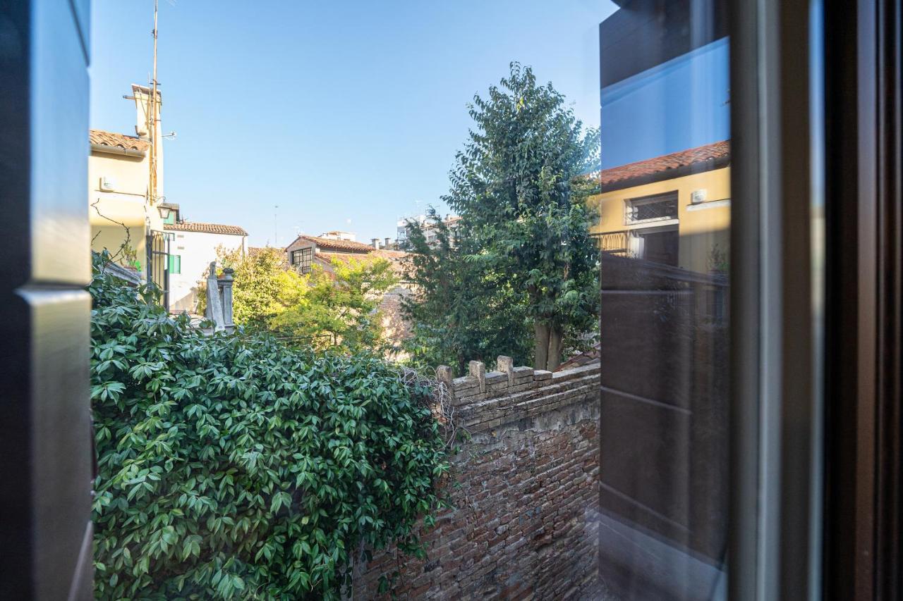 Centrale Appartamento Per 4 Persone Benátky Exteriér fotografie